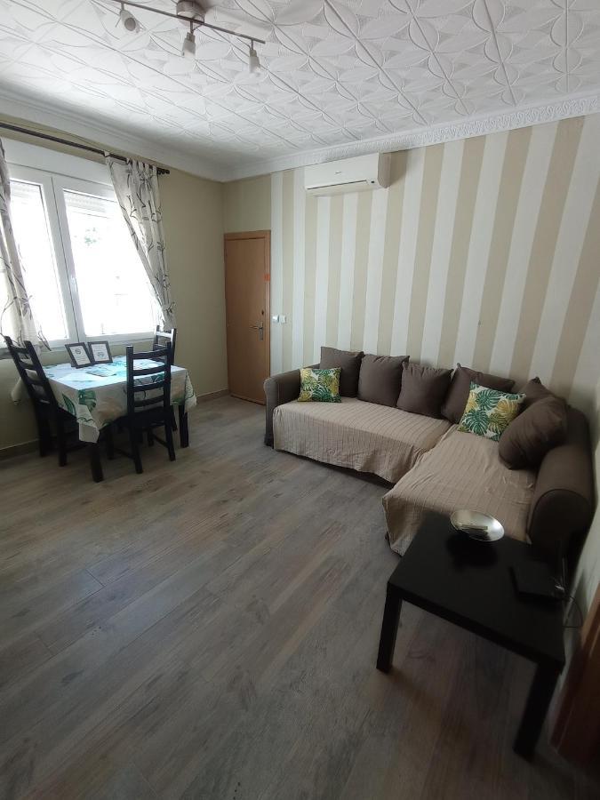 Apartamento con terraza, tipo ático, dos dormitorios y salón con sofá cama Jerez de la Frontera Esterno foto
