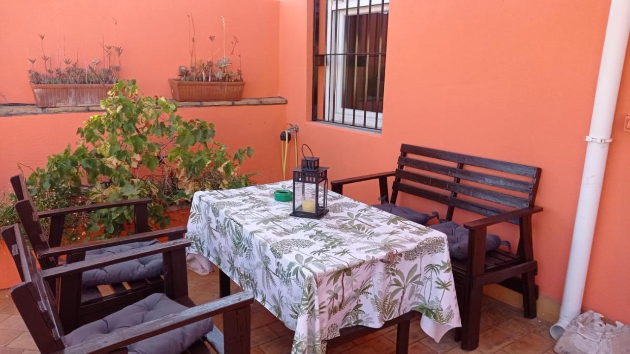 Apartamento con terraza, tipo ático, dos dormitorios y salón con sofá cama Jerez de la Frontera Esterno foto